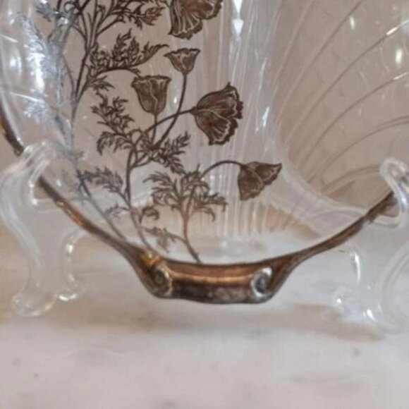 Vintage Silver City Flanders Shell Shaped Candy Dish w/ Sterling Overlay - Picture 1 of 3